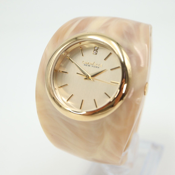 Caravelle New York Womens Gold Tone Pearl Plastic Bangle 44L136 w New Battery - Picture 1 of 14